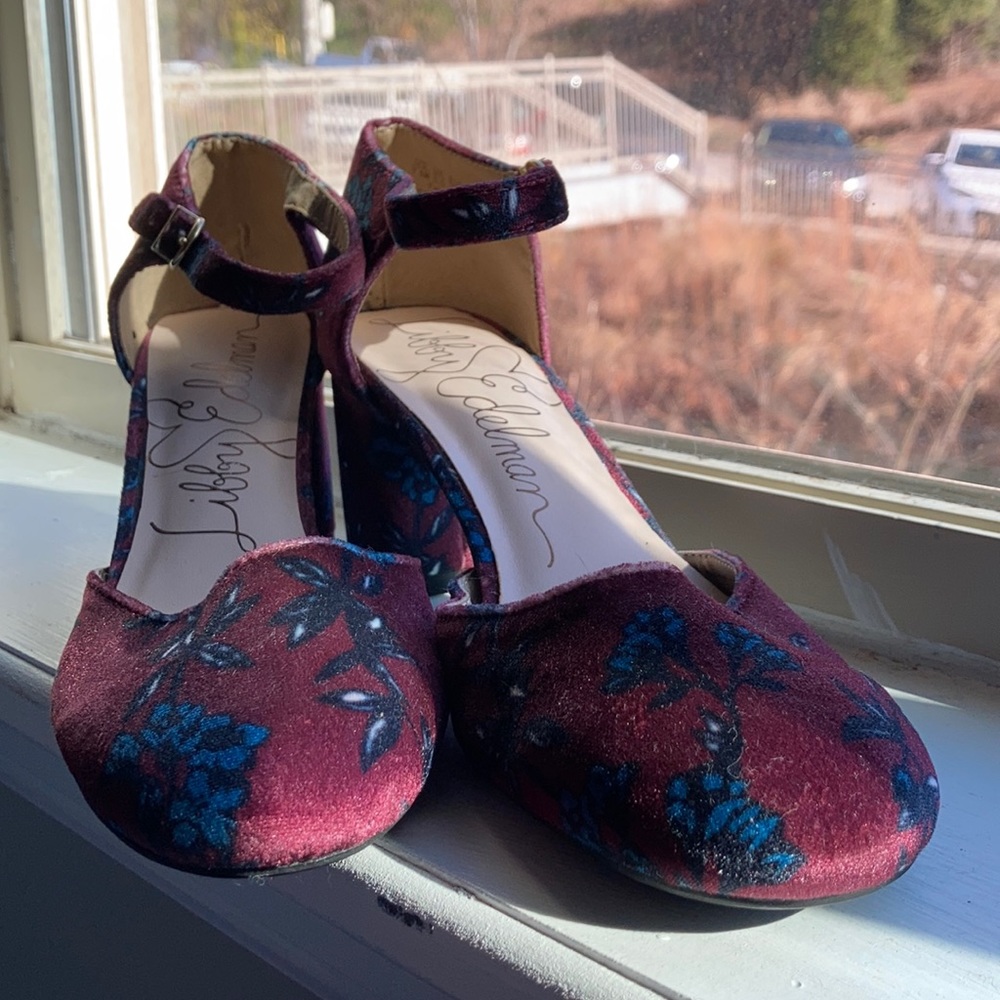 Libby Edelman Burgundy Velvet Heels